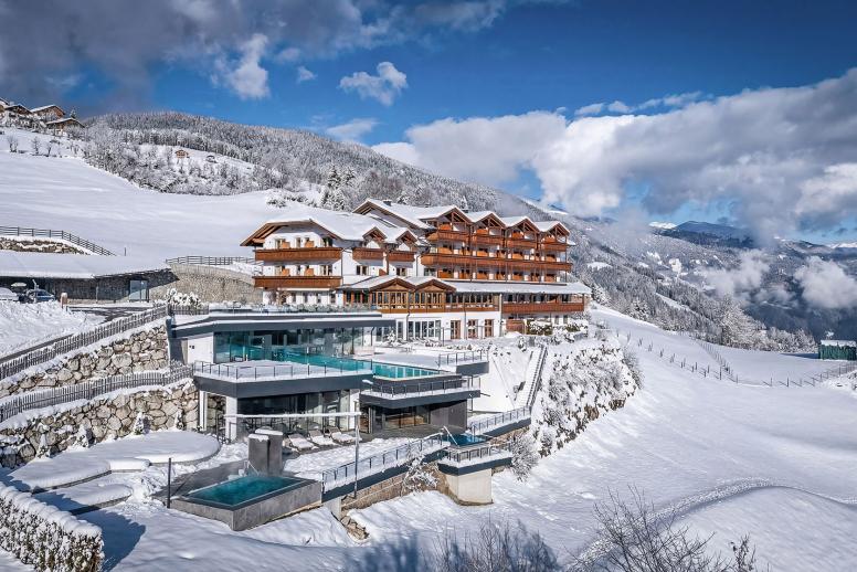 Zdjęcie Panoramahotel Huberhof