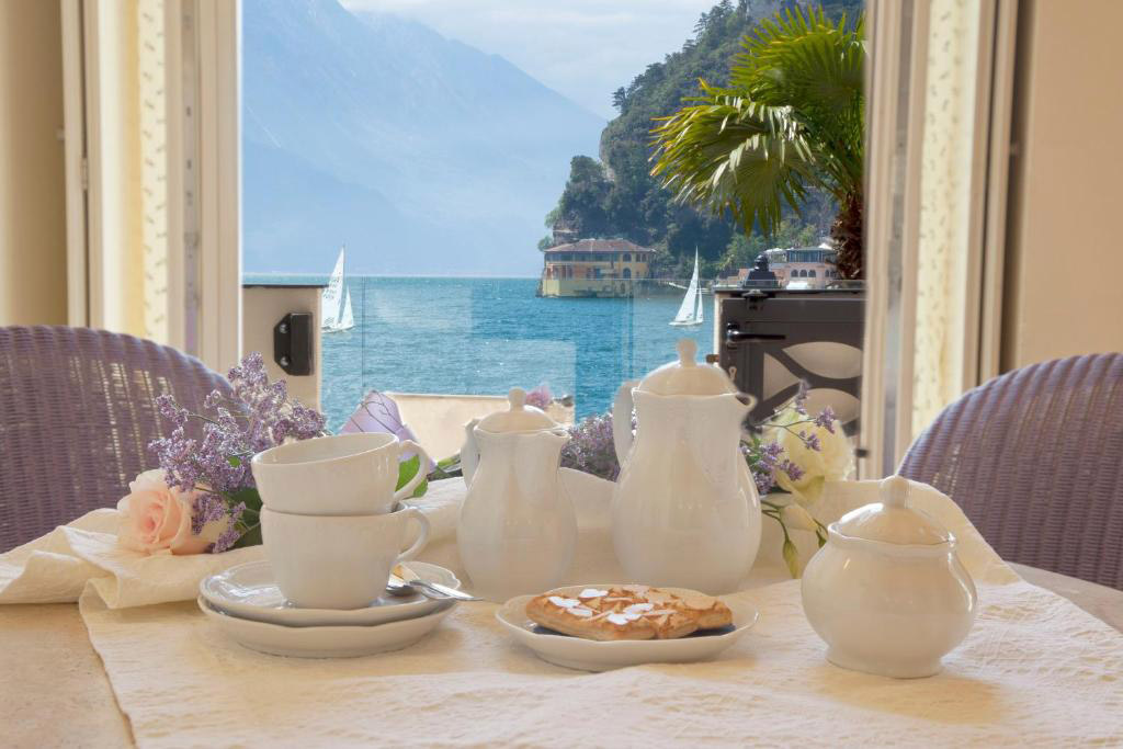 Zdjęcie Hotel Bellavista Lakefront - 1012