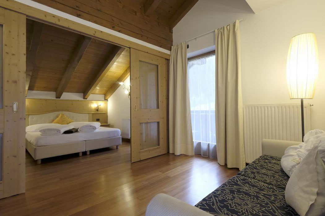 Zdjęcie Hotel Shandranj - 975