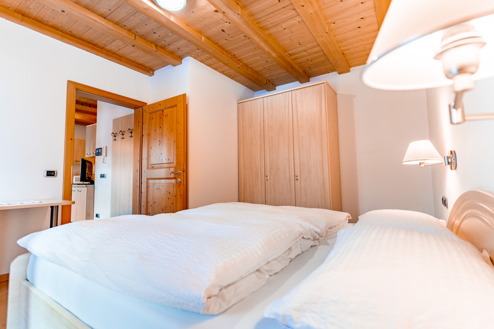<p><strong>Apartament Corn</strong></p> 8