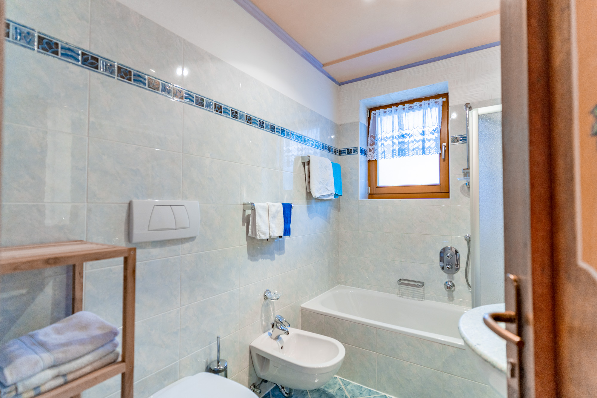 <p><strong>Apartament Corones</strong></p> 6