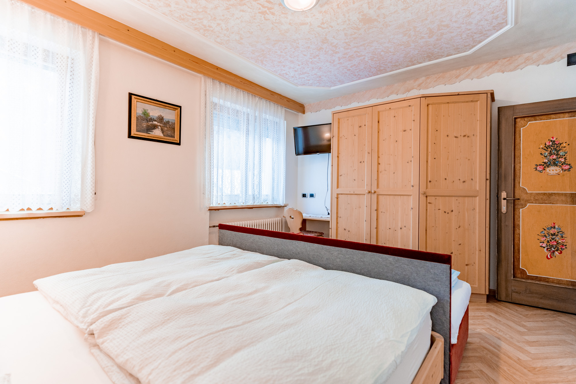 <p><strong>Apartament Corones</strong></p> 9