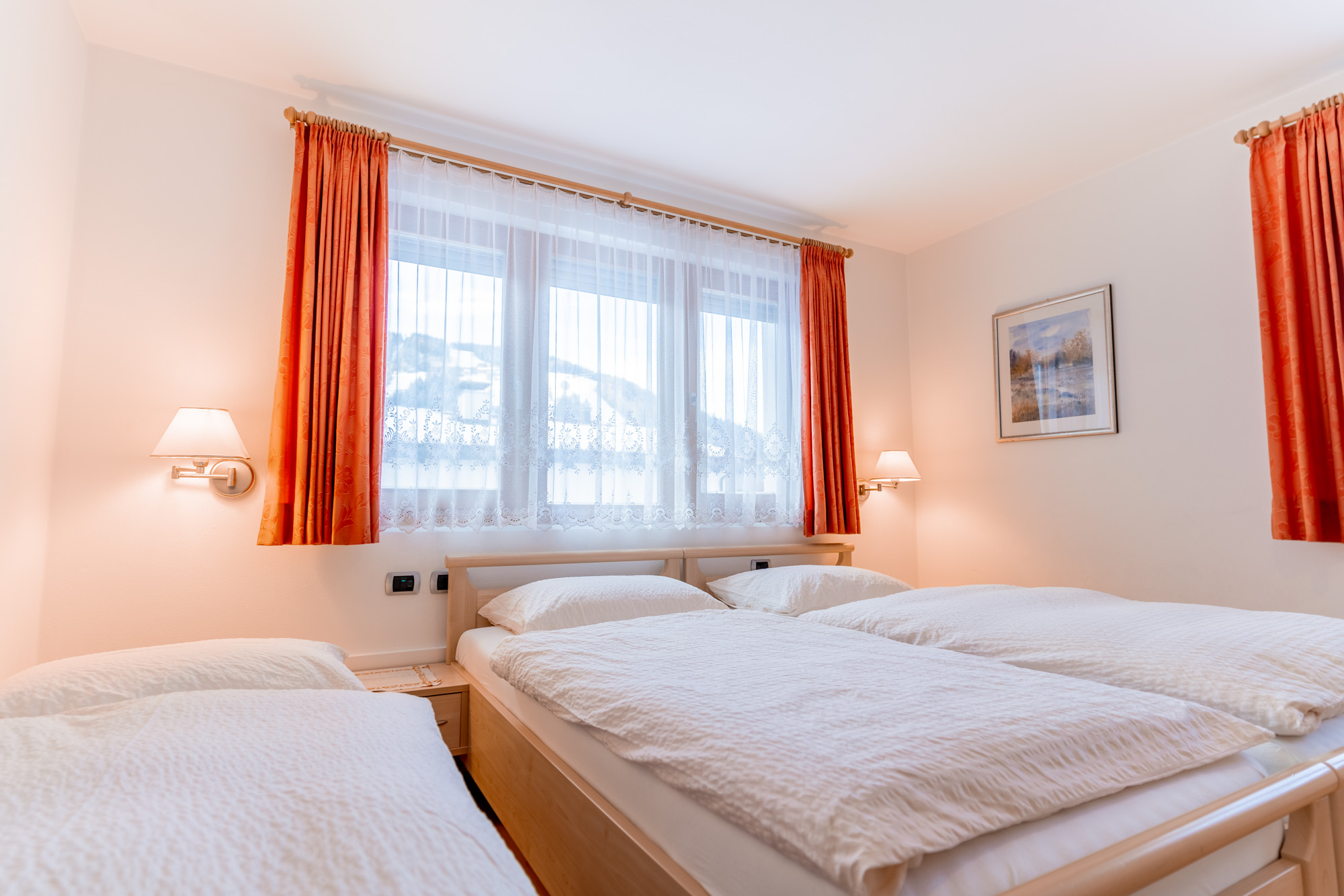 <p><strong>Apartament Fanes</strong></p> 2