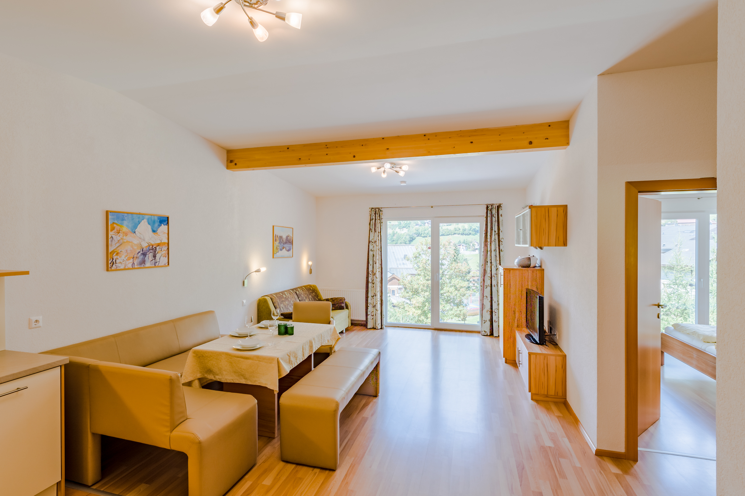 <p><strong>Comfort Apartment</strong></p> 6