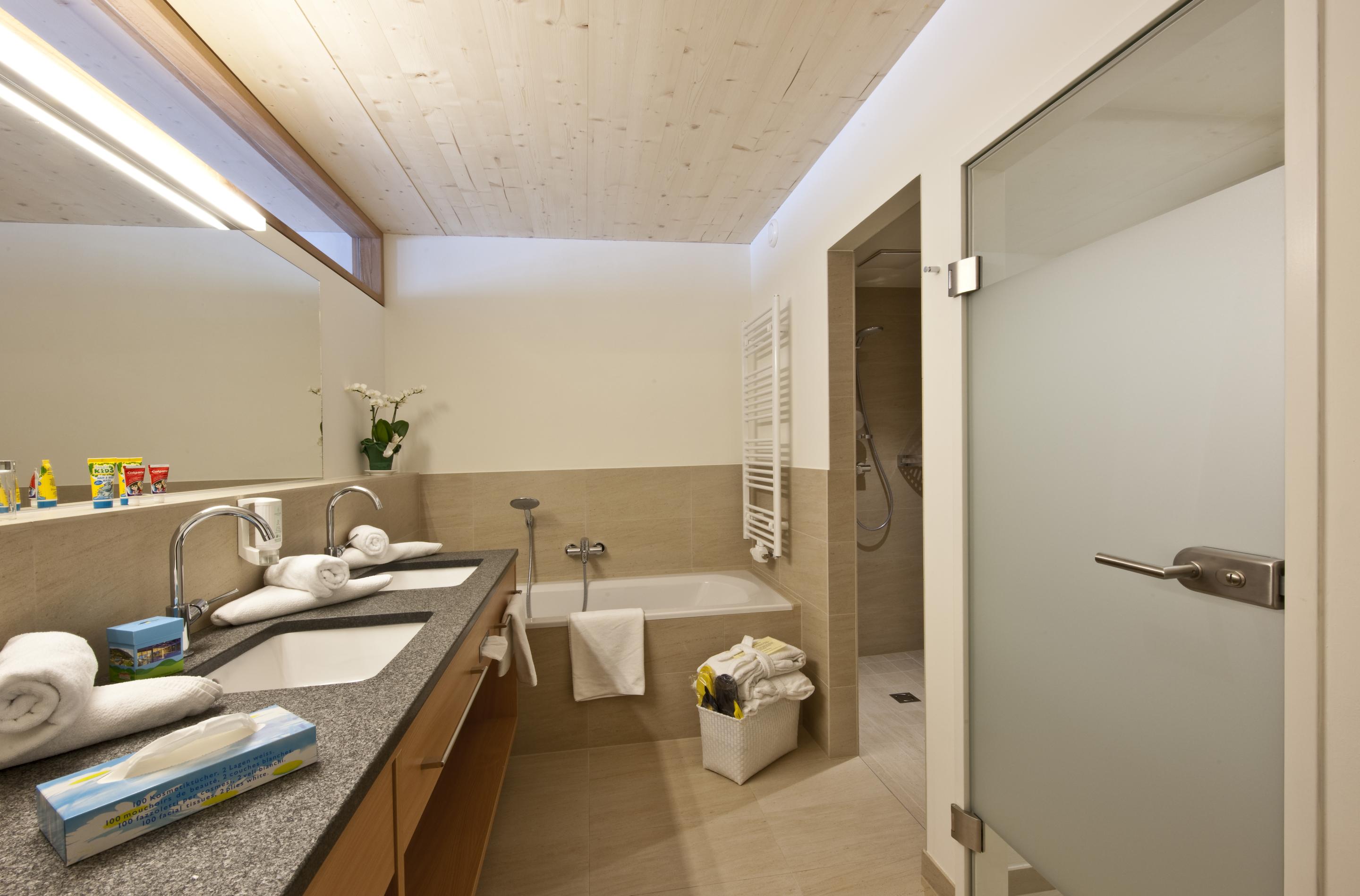 <p><strong>Apartament </strong></p> 5