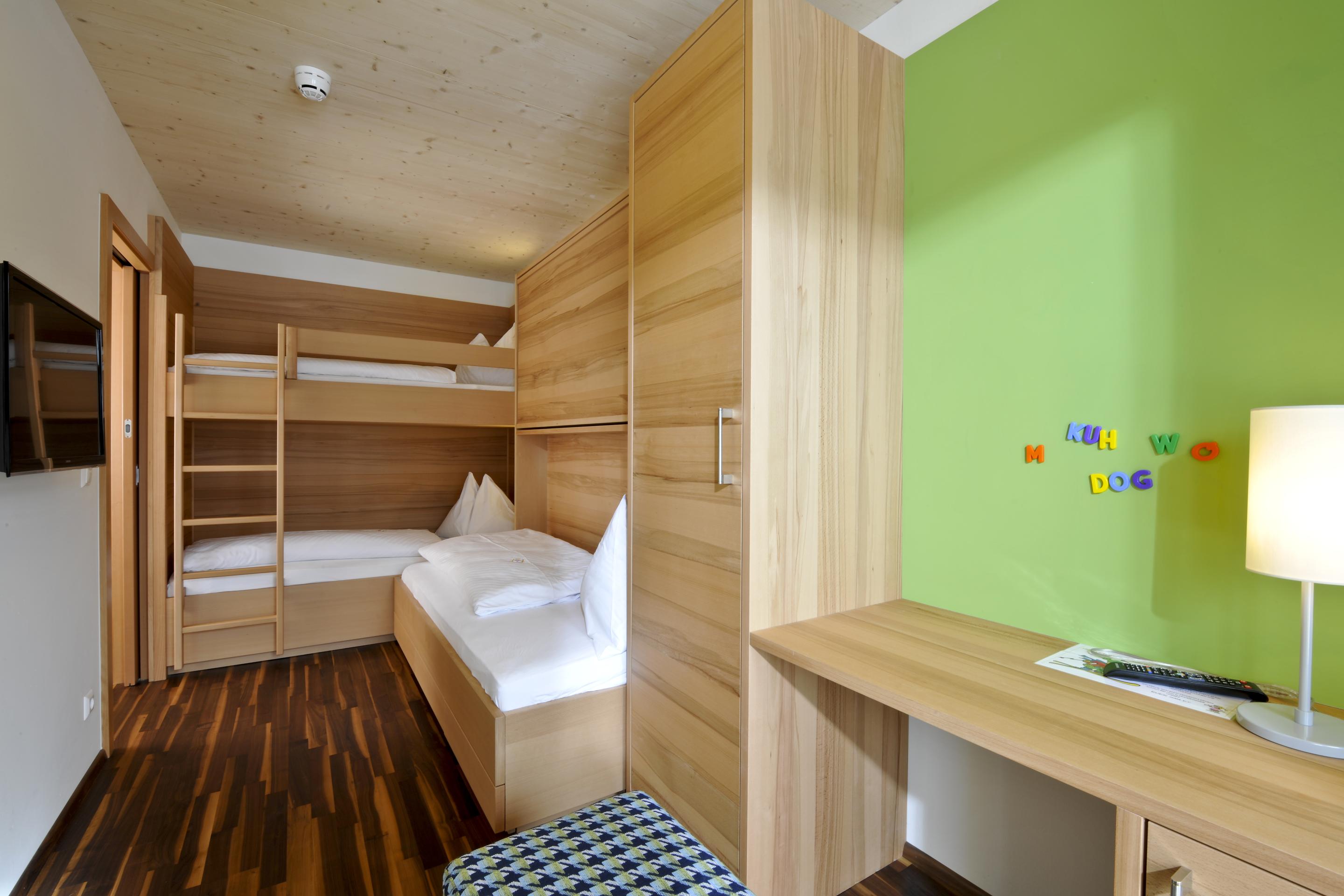 <p><strong>Apartament </strong></p> 6