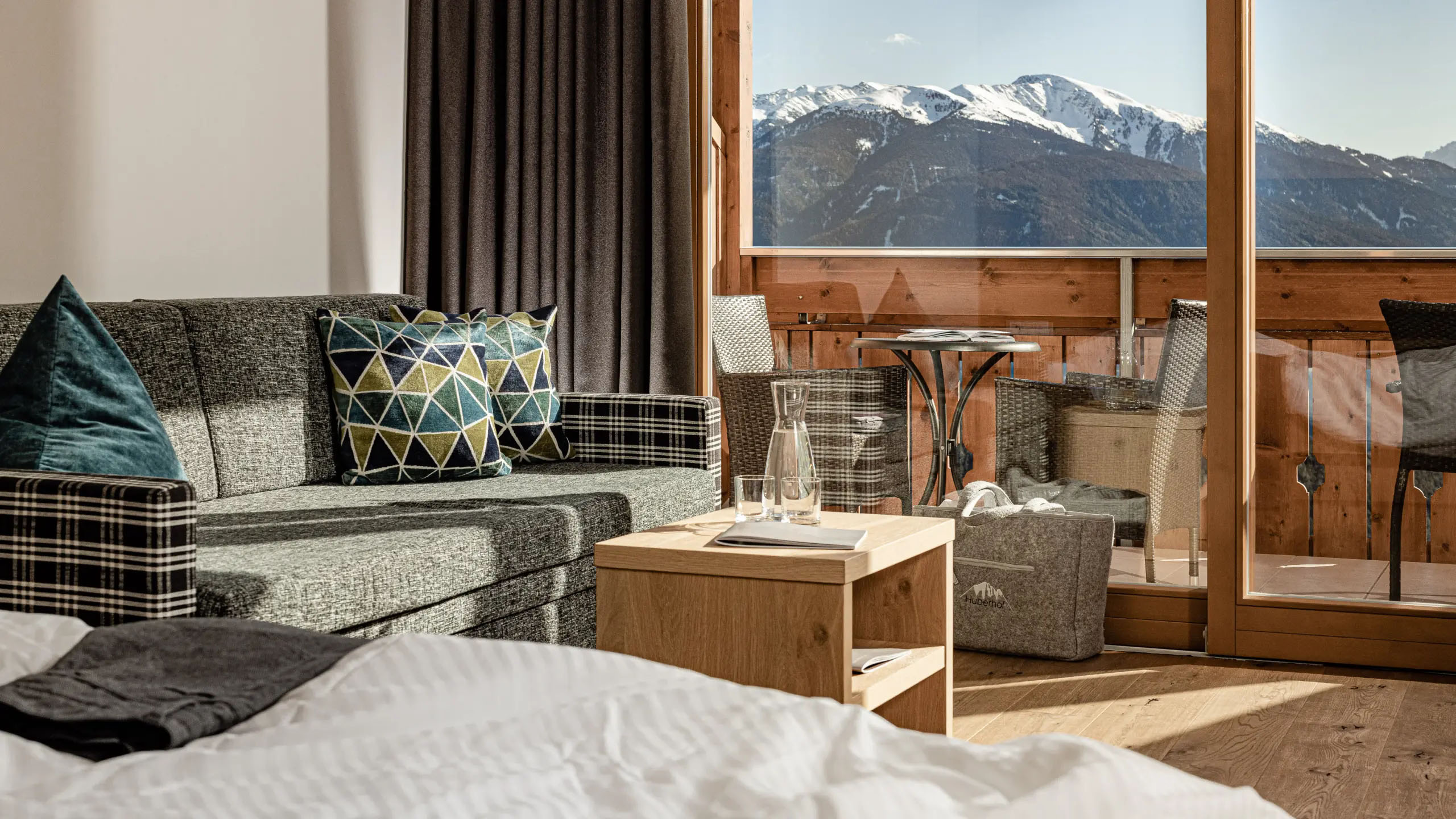 <p><strong>Family Suite Dolomites View</strong></p> 3