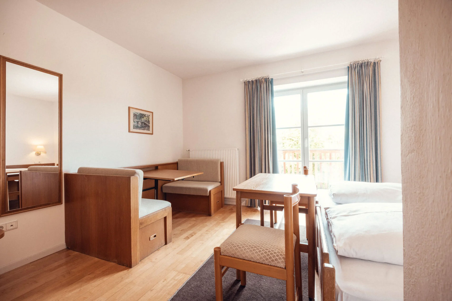 <p><strong>Double Room Type A</strong></p> 5