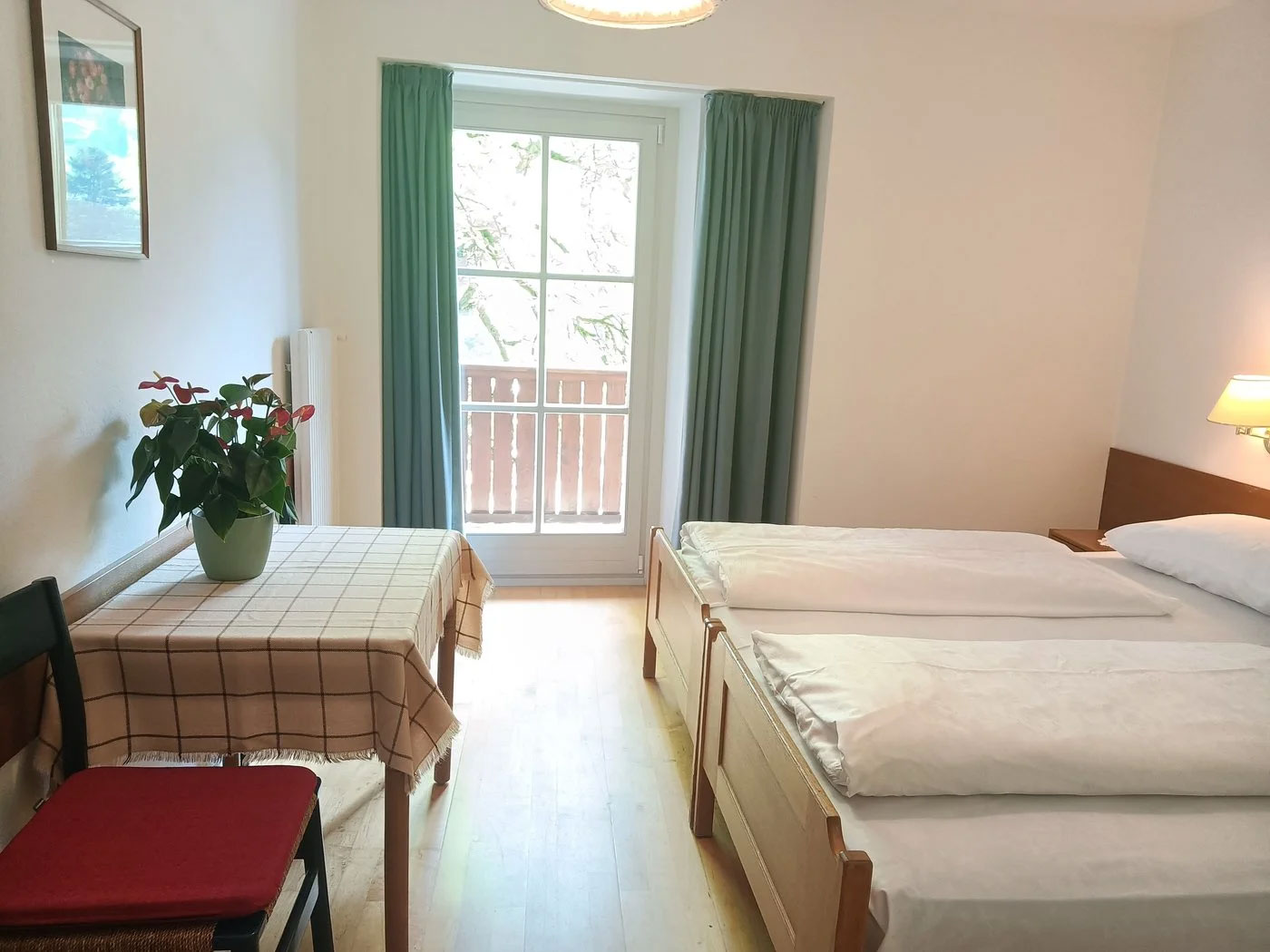 <p><strong>Double Room Typ B</strong></p> 2
