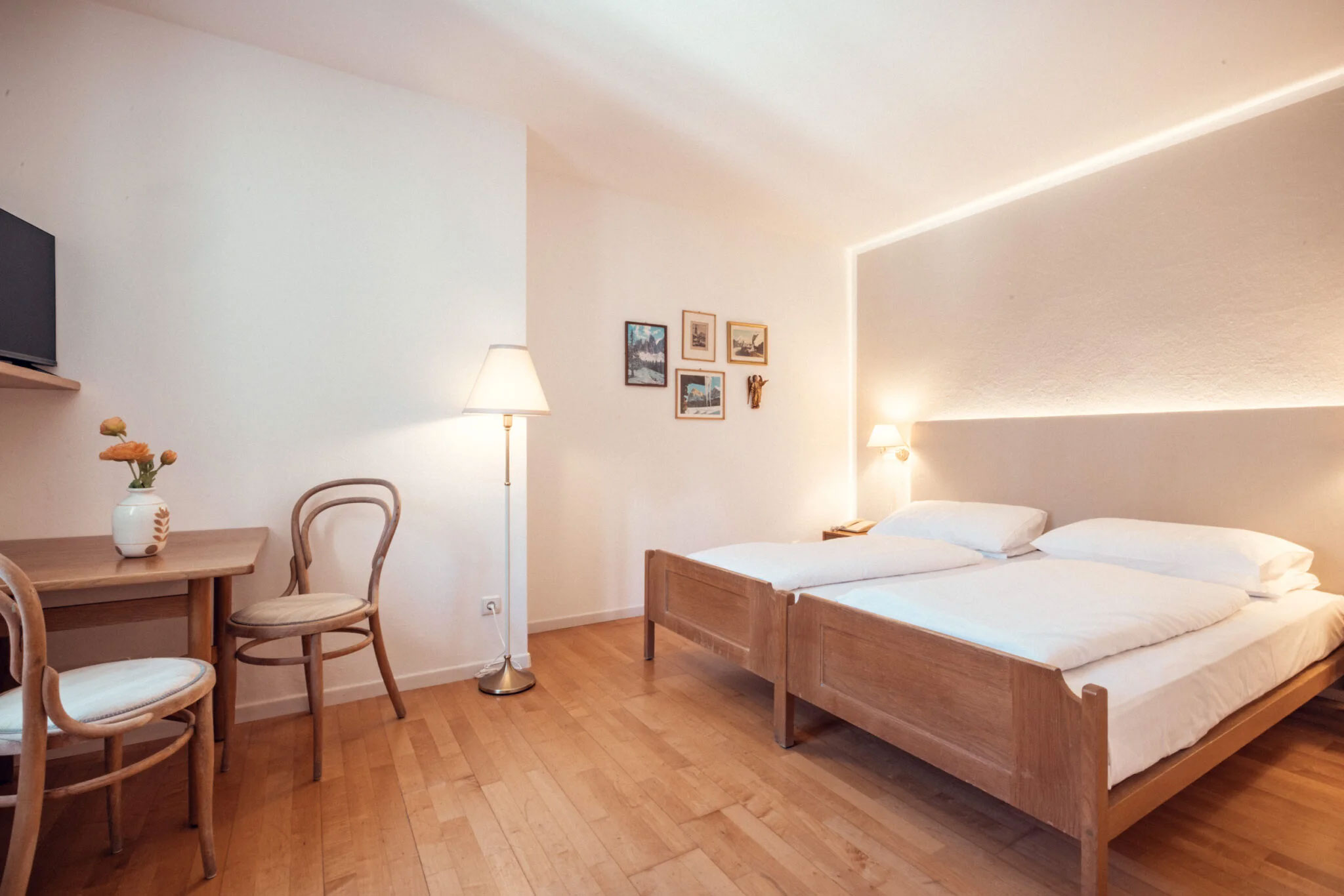 <p><strong>Double Room Typ B</strong></p> 3