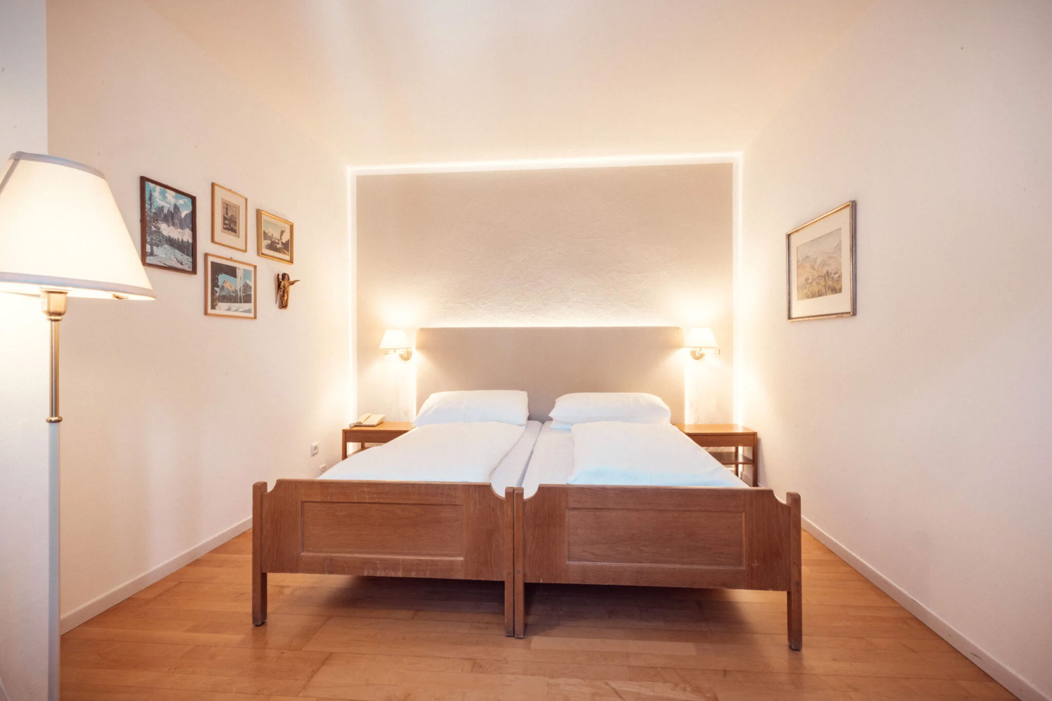 <p><strong>Double Room Typ B</strong></p> 4