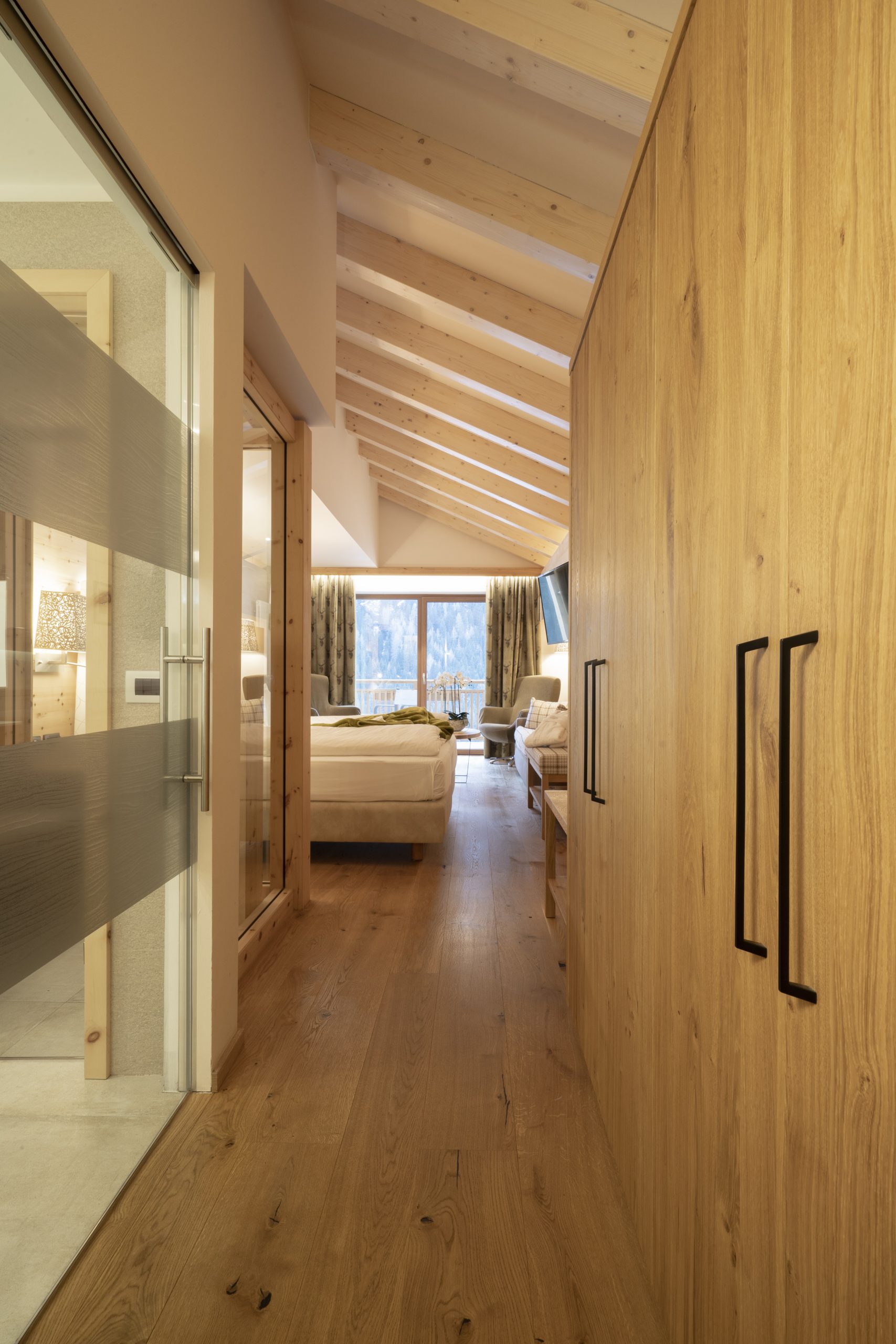 <p><strong>Apartament Suite </strong>(Marmolada lub Vernel)</p> 4