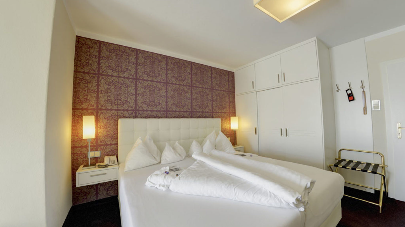 <p><strong>Apartament Junior Suite</strong></p> 2