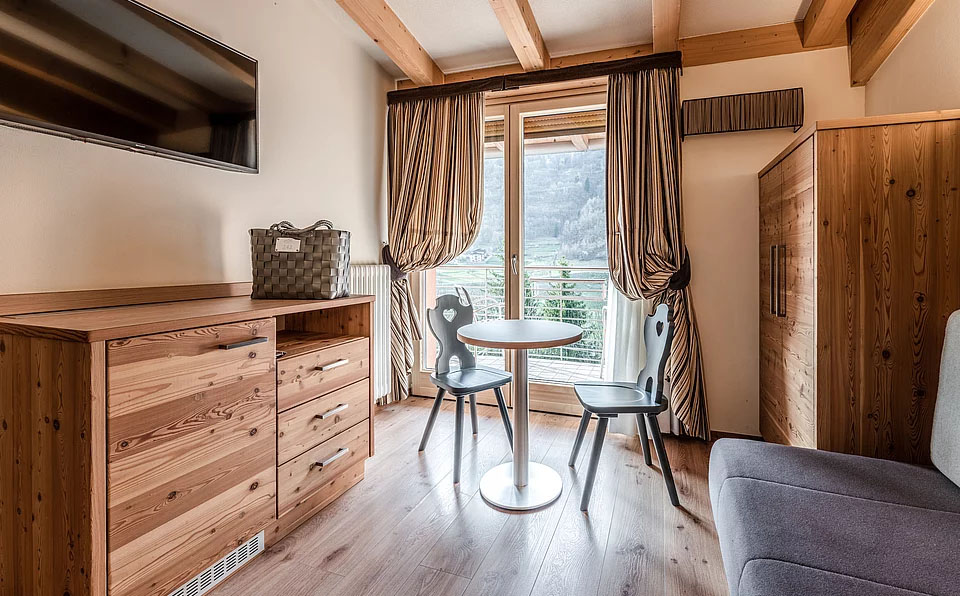 <p><strong>Suite Dreams with balcony</strong></p> 3